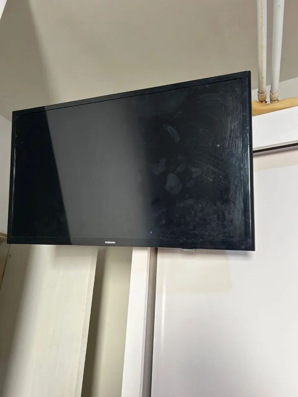 TV SAMSUNG 32 POLEGADAS TEM CONTROLE E VAI COM O SUPORTE  - Foto 4