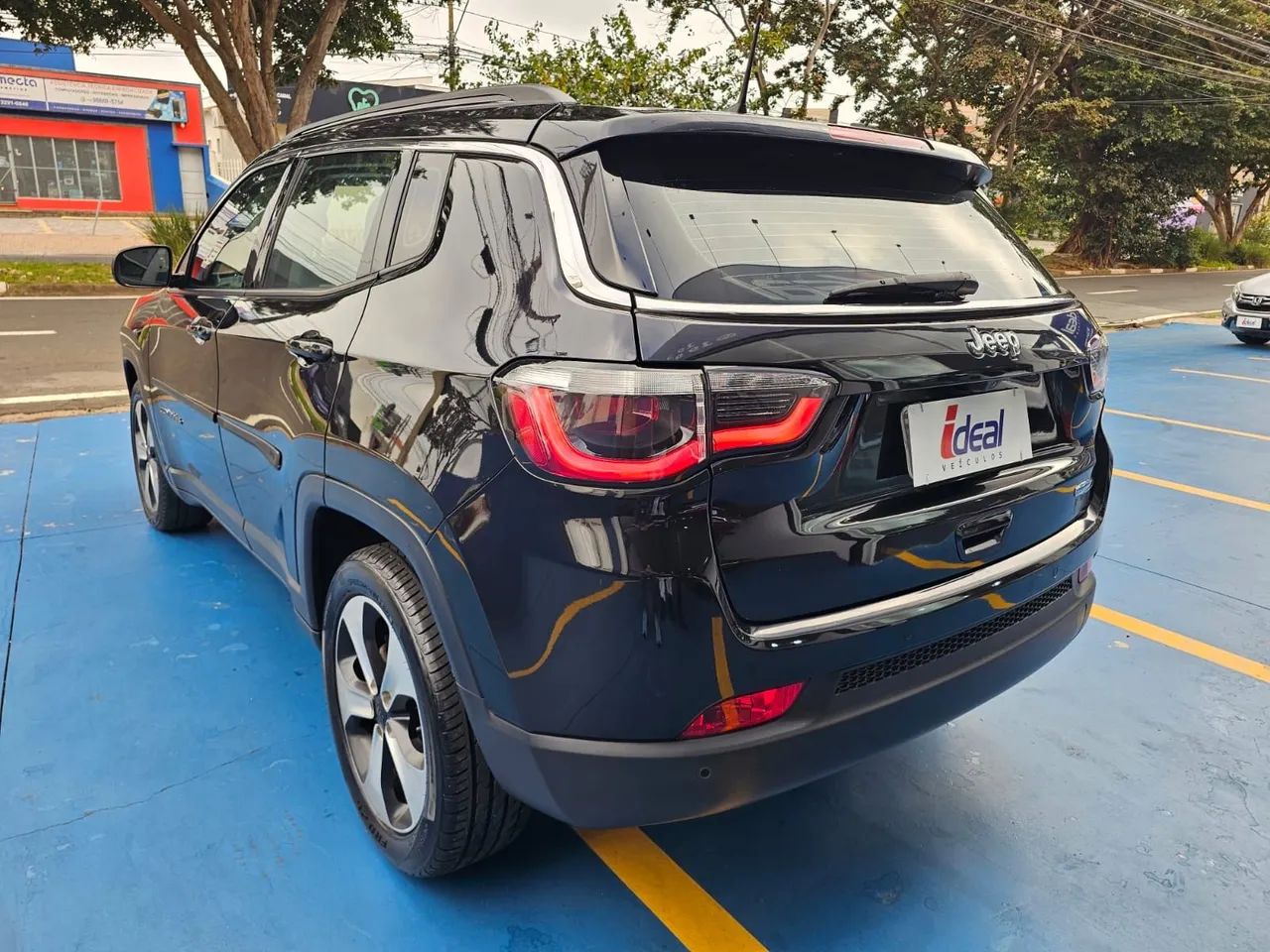 Jeep Compass Longitude 2.0 4X2 Flex 16V Aut. 2017 - Foto 4