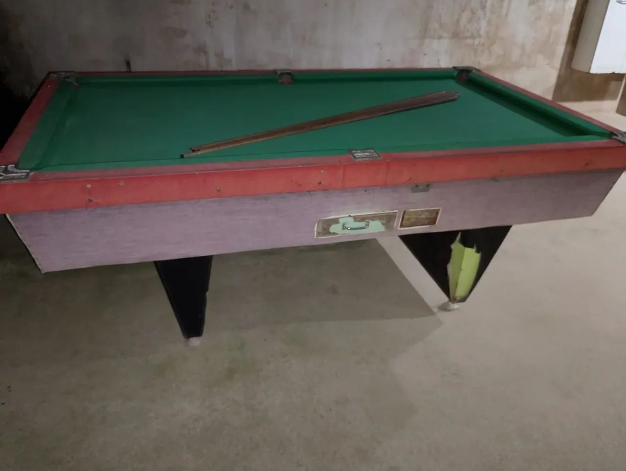 Vendo esse sinucão com todas as bolas e tacos em perfeito estado de conservação top top