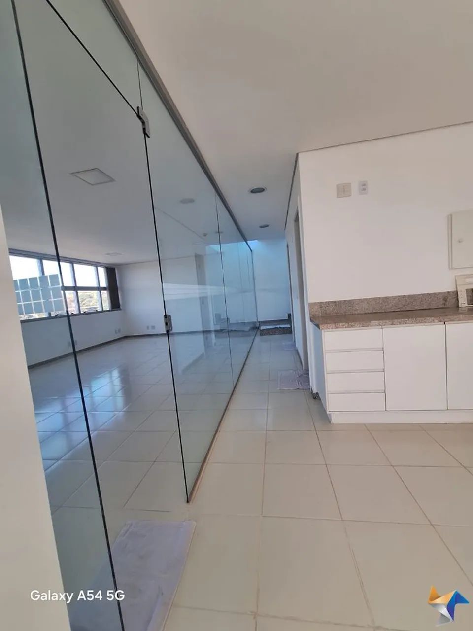 Alugo sala Ed. Medical Center - Asa Norte - Foto 2