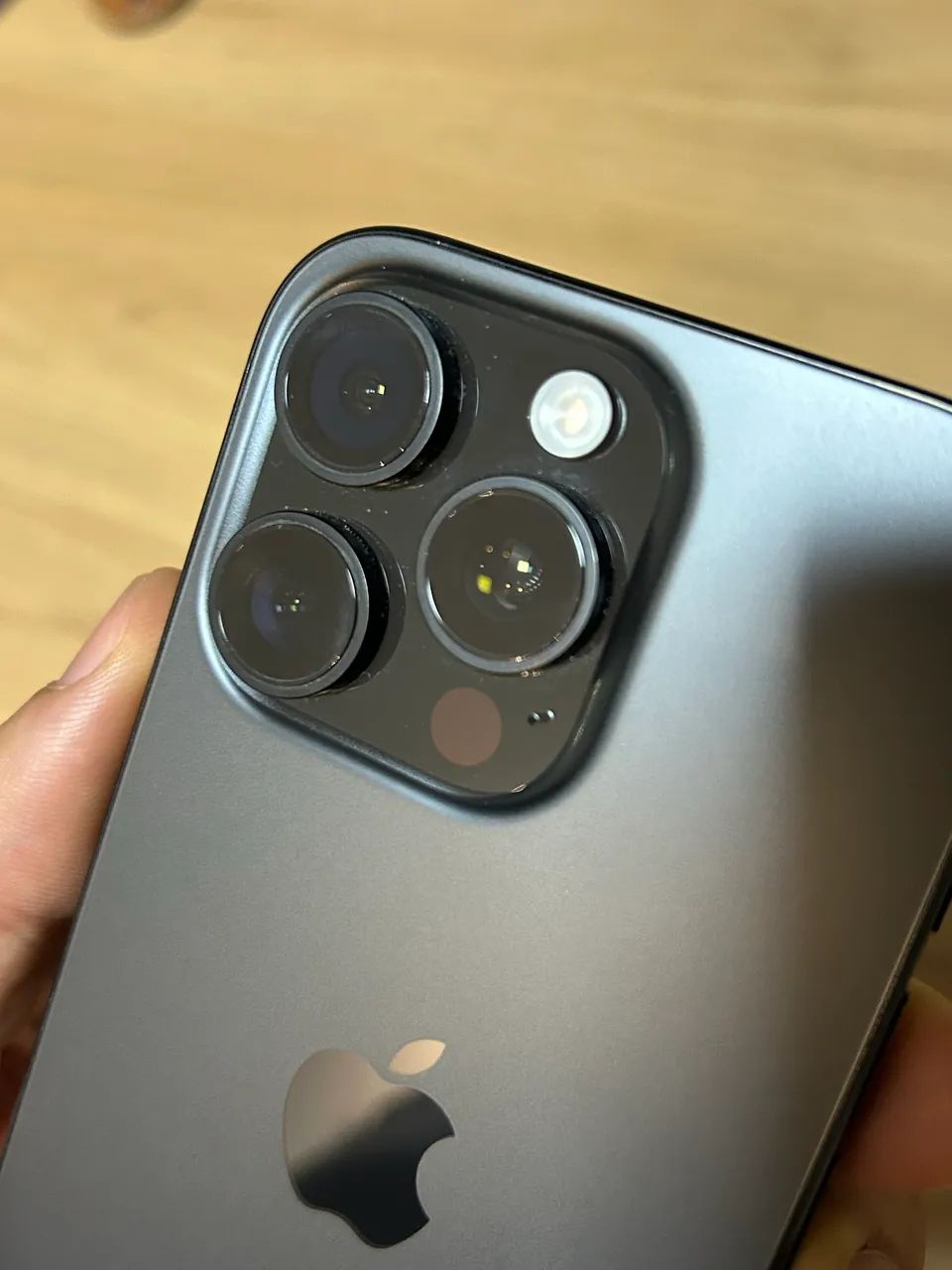 iPhone 16 PRO - Foto 2