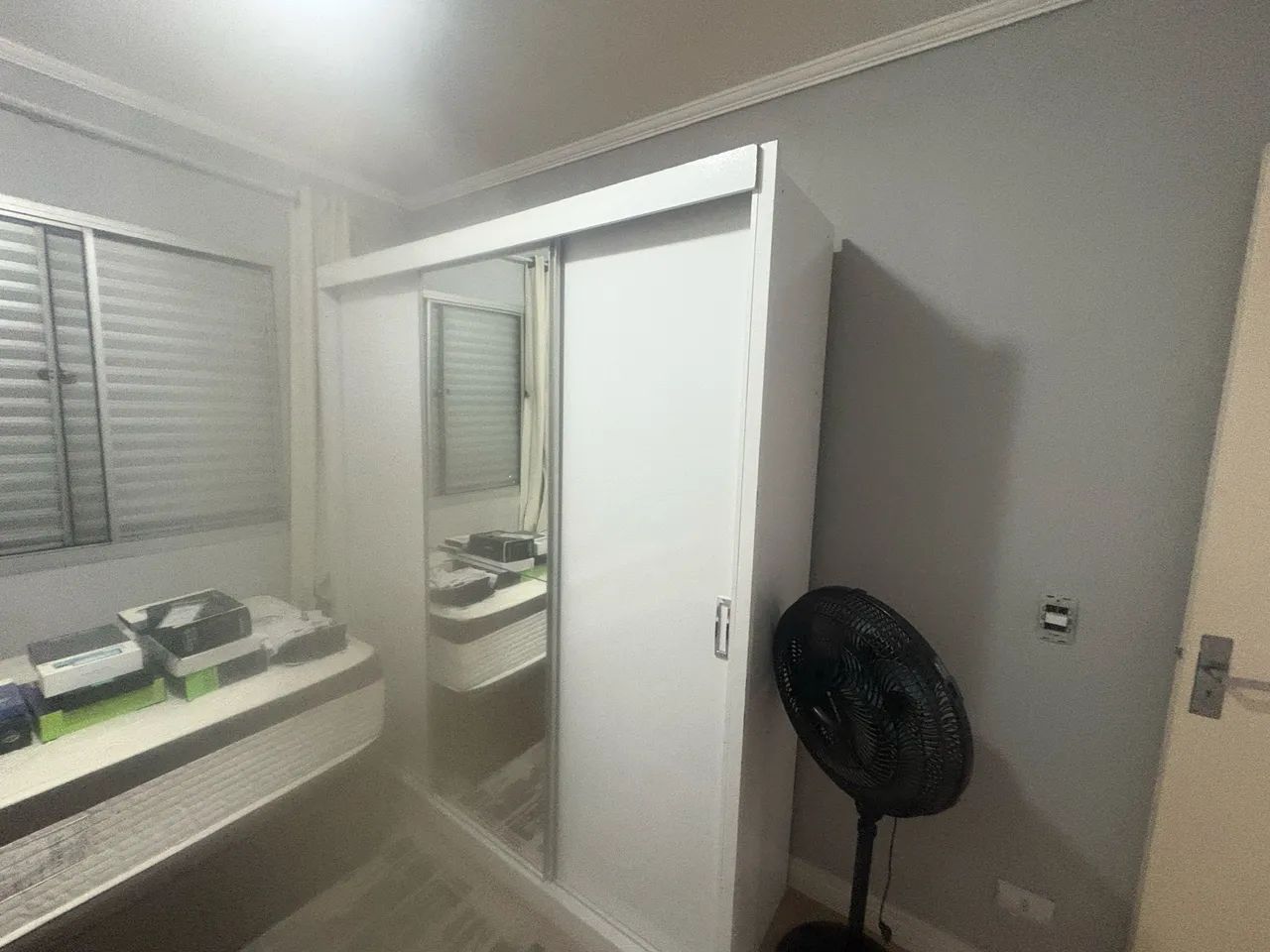 Guarda roupa conservado  - Foto 3
