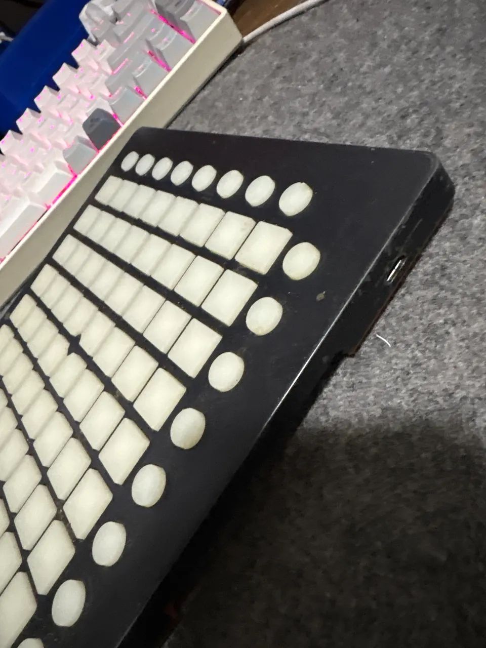 Controladora Launchpad Midi Mini MK2 Novation Ableton - Foto 3