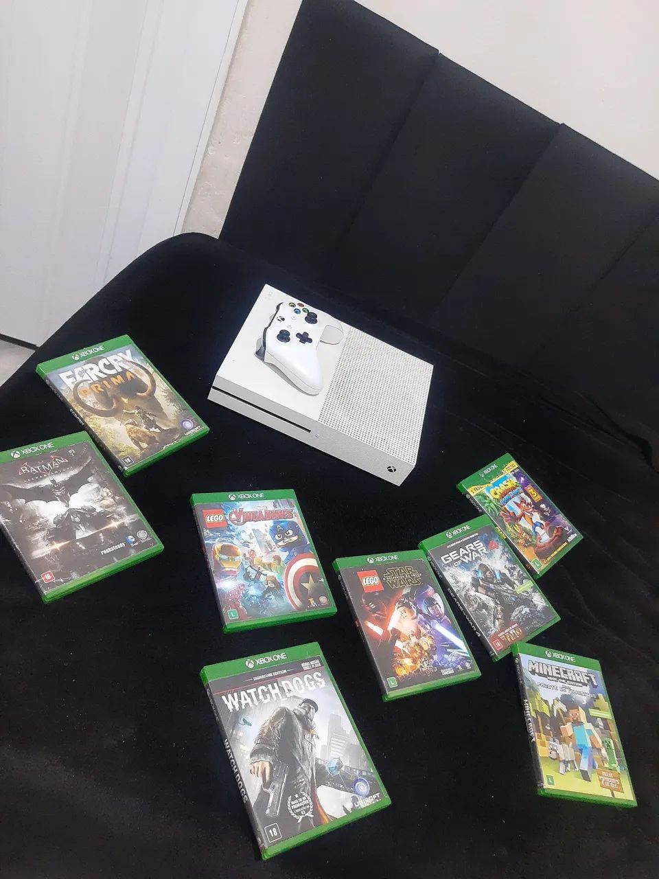 Vende-se Xbox one X usado com 1 controle e 8 jogos físicos  - Foto 3
