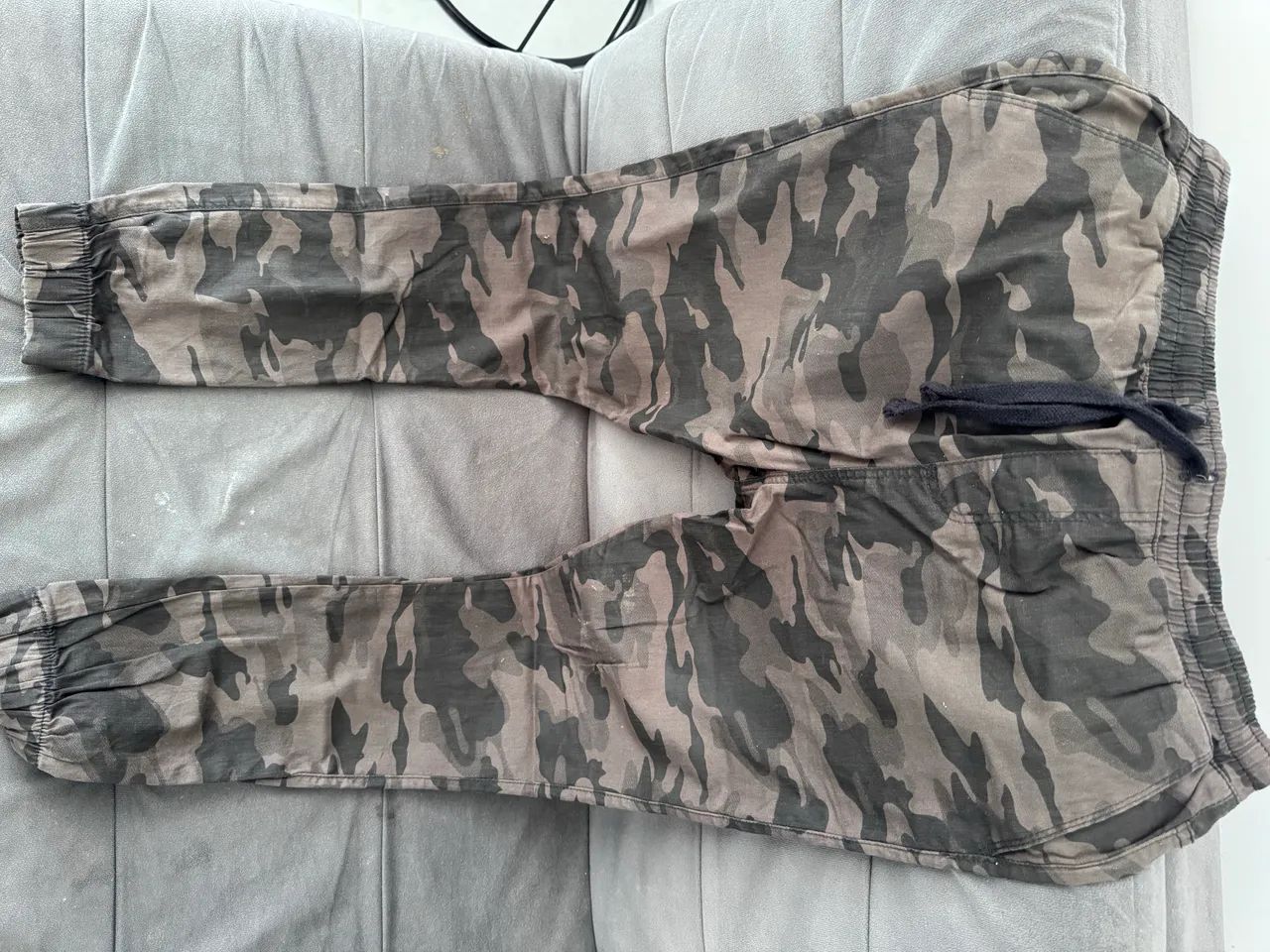 Calça jeans camuflada  - Foto 2