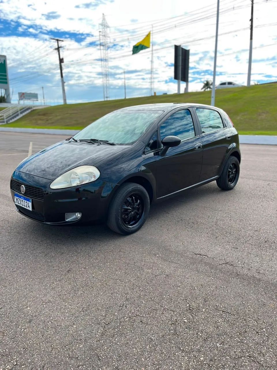Fiat Punto Attractive 1.4 Fire Flex 8V 5P 2011 - Foto 2