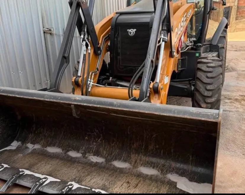 Retroescavadeira Case 580N - Foto 2