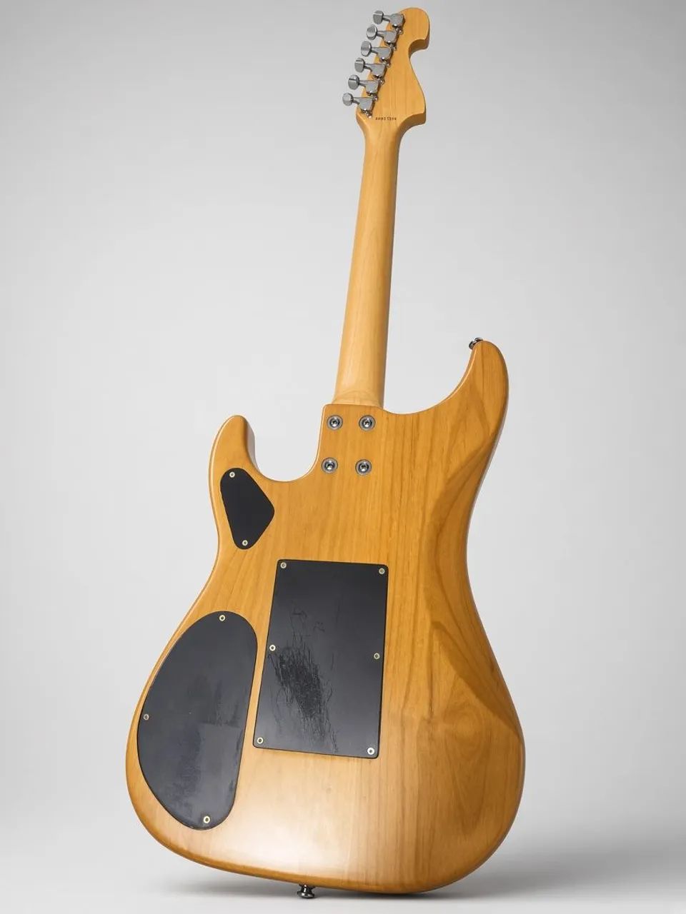 Guitarra Washburn N2 Nuno Bettencourt Signature - Instrumentos