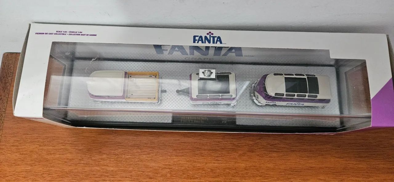 Conjunto M2 kombi Fanta nao hot wheels