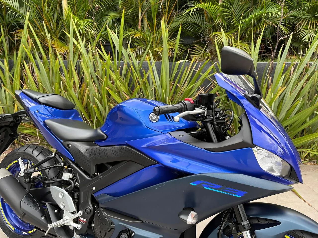 YAMAHA R3 2023 - Foto 5