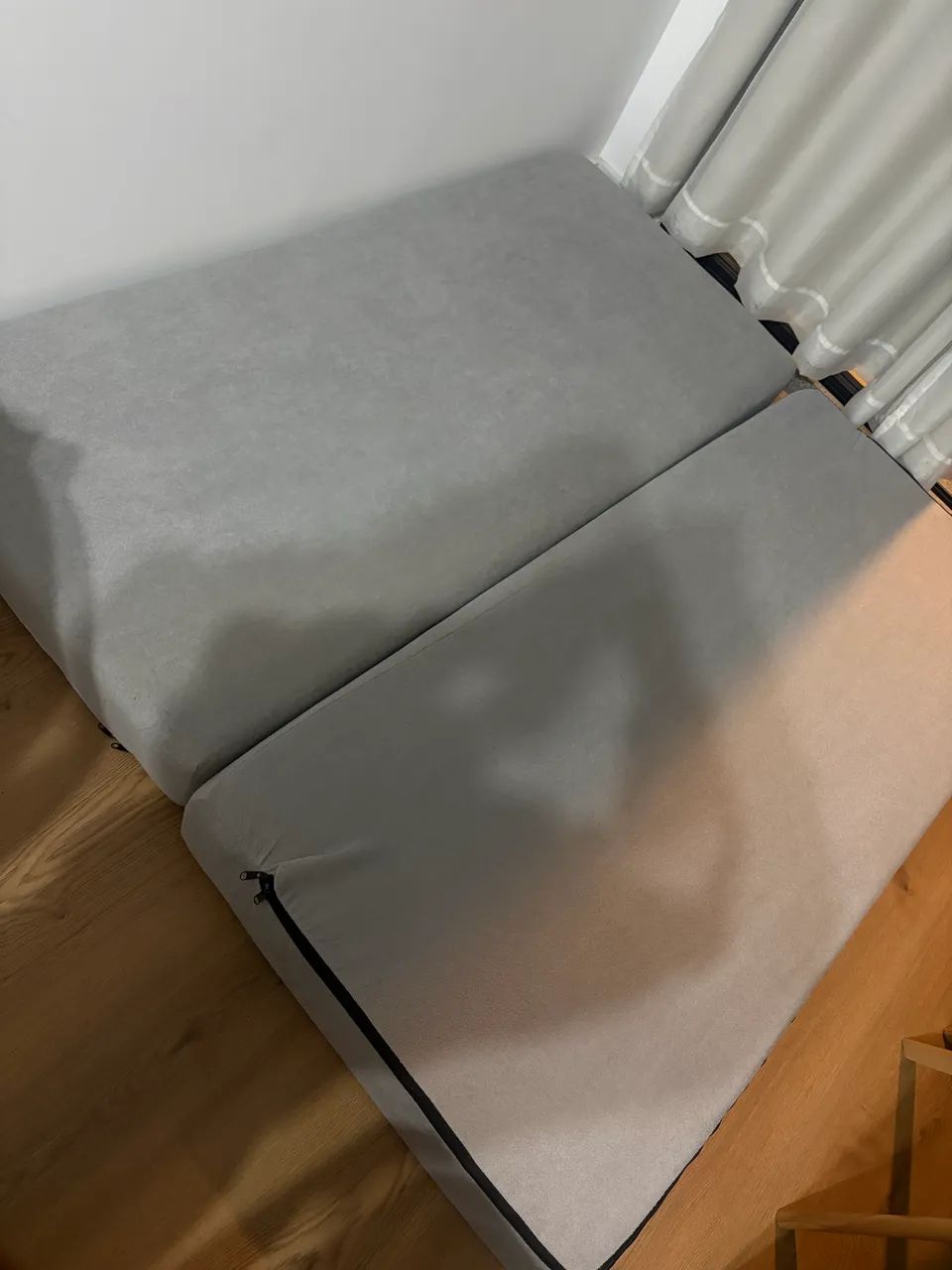 Sofá cama na caixa cinza  - Foto 2