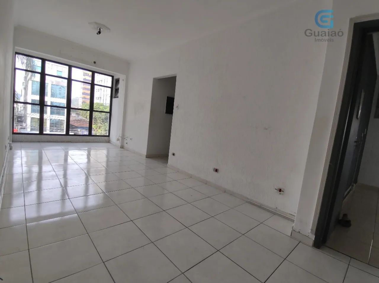 Alugo sala comercial, Centro, São Vicente