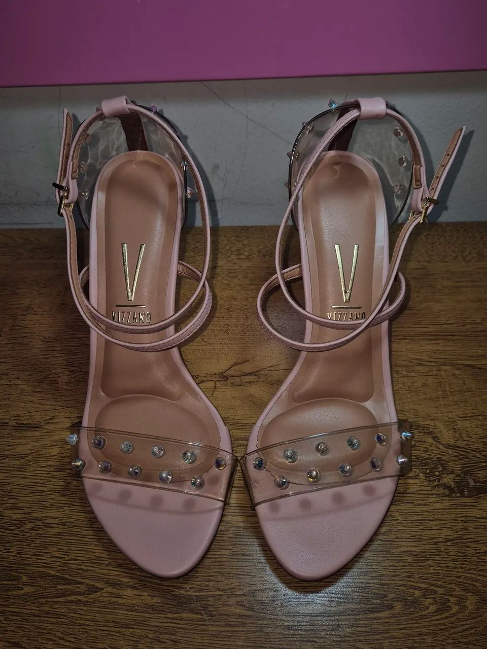 Sandália Vizzano Rose com Spikes
