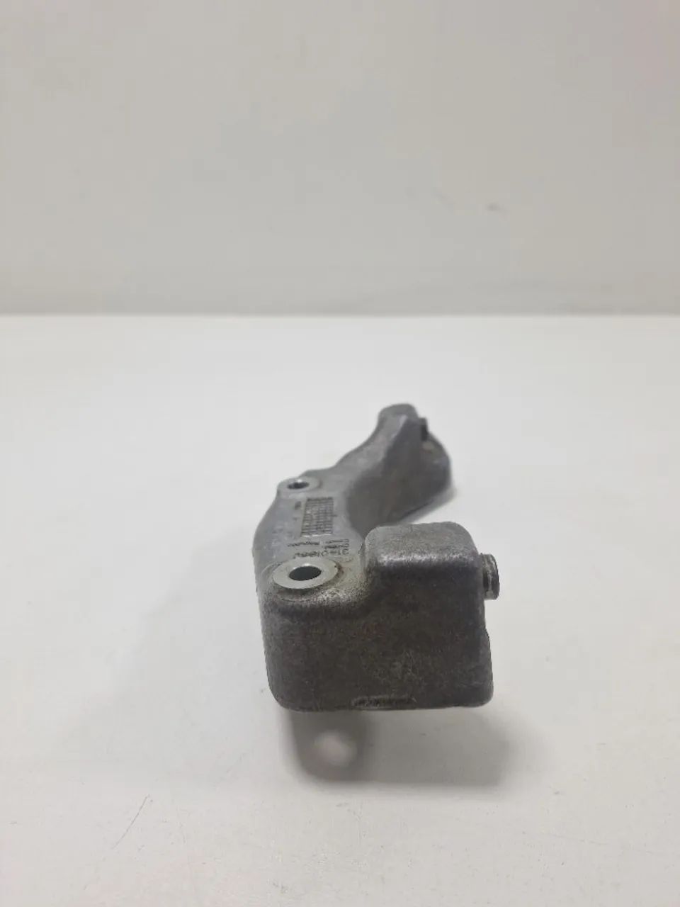 Suporte Compressor Ar Volvo Xc60 T5 2015/2019 - Foto 4