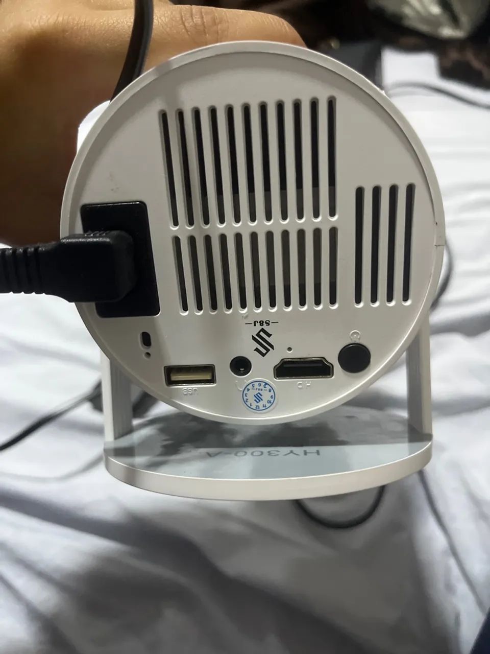 PROJETOR HY300-A + caixa de som - Foto 2