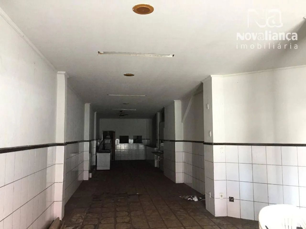 Loja para alugar, 150 m² - Aribiri - Vila Velha/ES - Foto 2