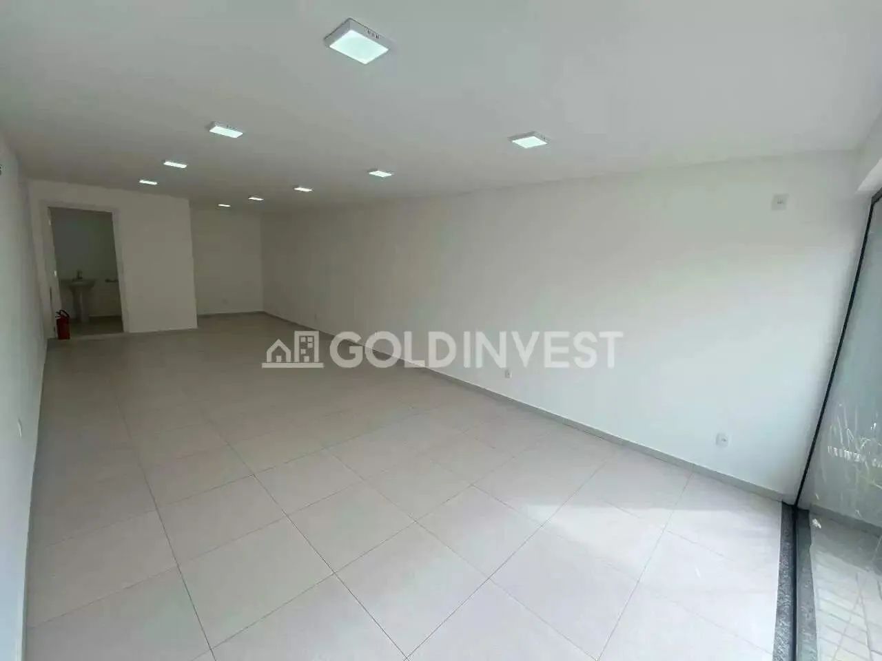 Sala comercial com 50m² no bairro Santa Terezinha!!! - Foto 3