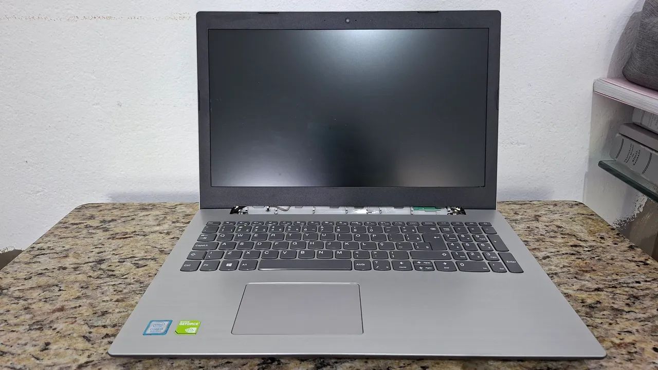 Notebook Lenovo IdeaPad 330 com GPU dedicada MX150