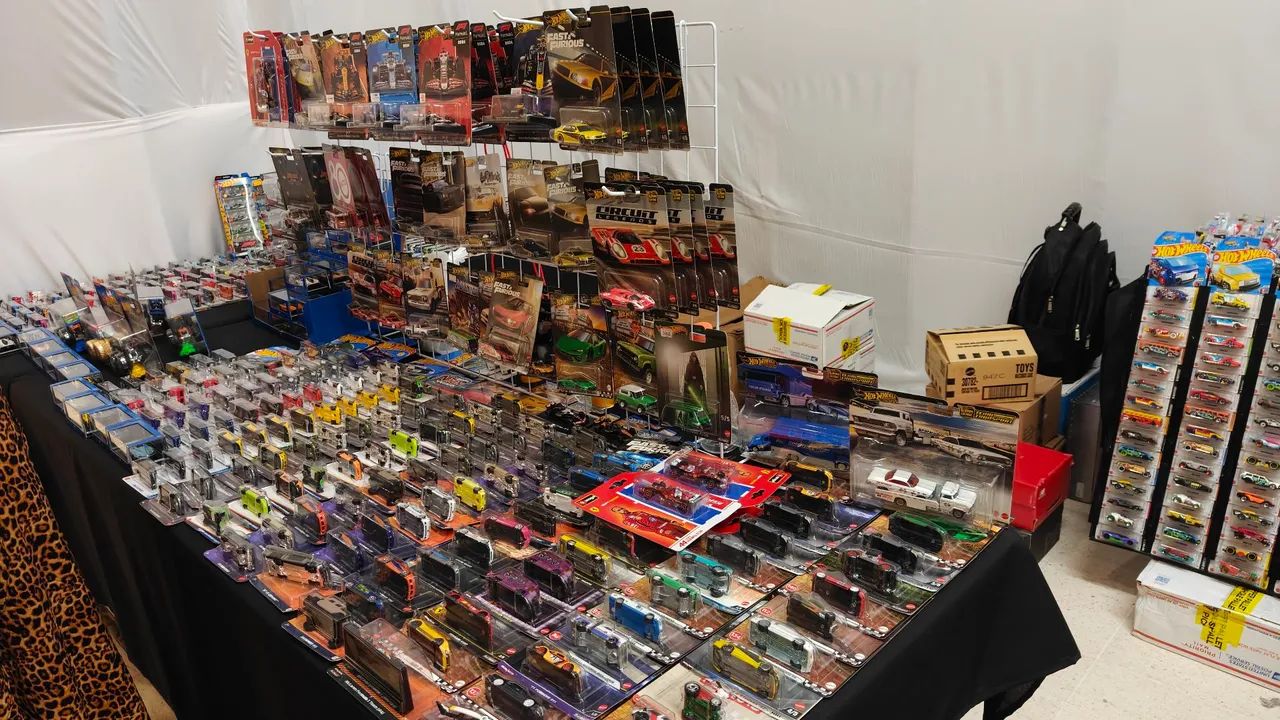 Hotwheels Básicos, Premium e outras marcas 1/64