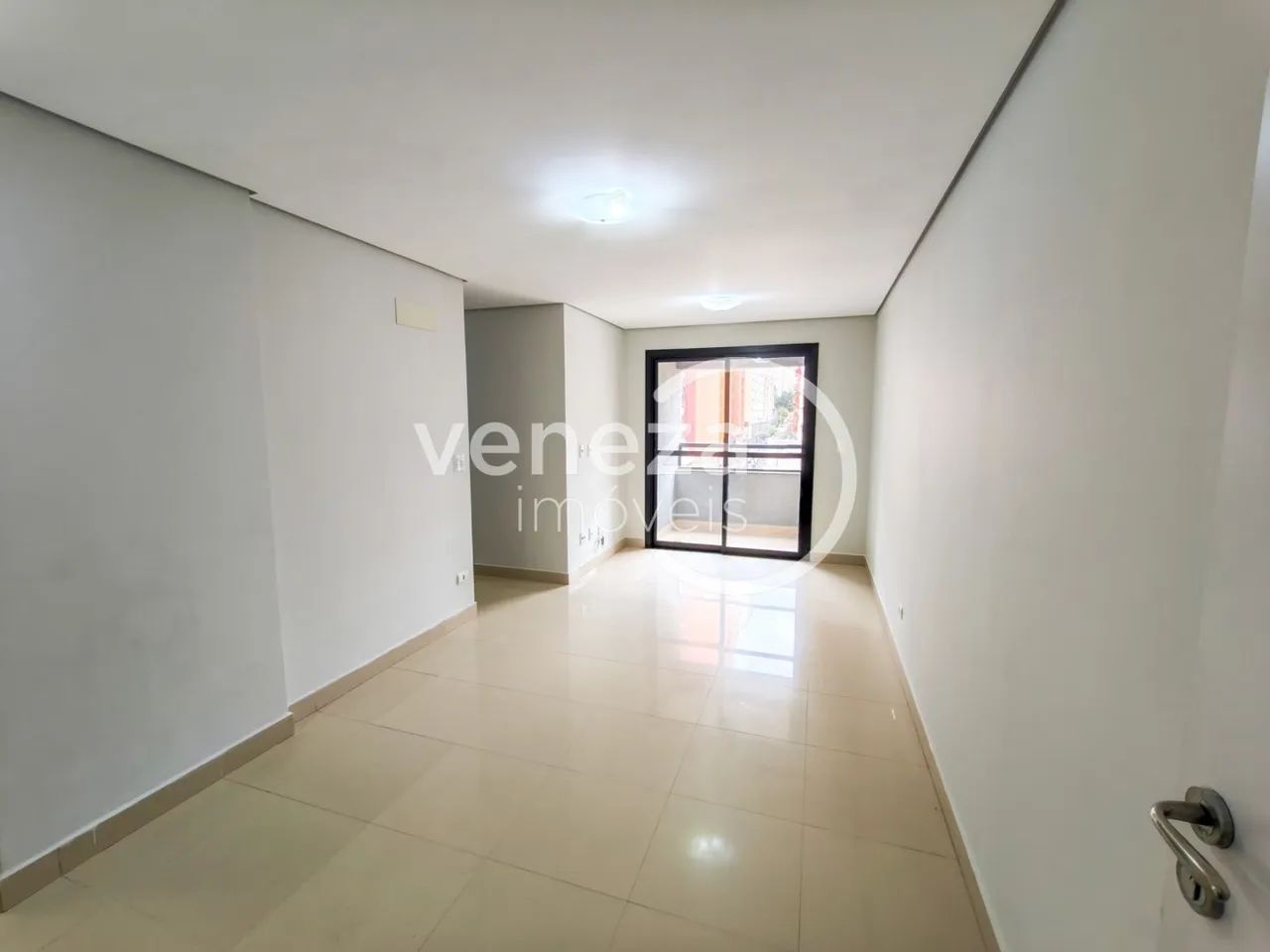 Apartamento para alugar no Edifício Smartcity Mayrink Goes, Londrina - Foto 2