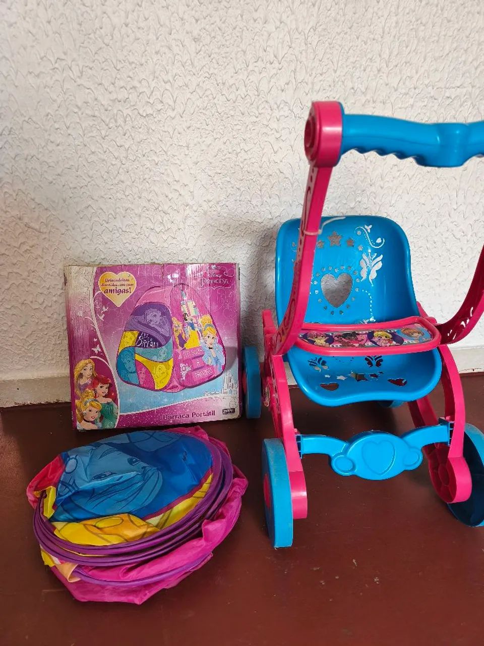 Barraca e carrinho de boneca
