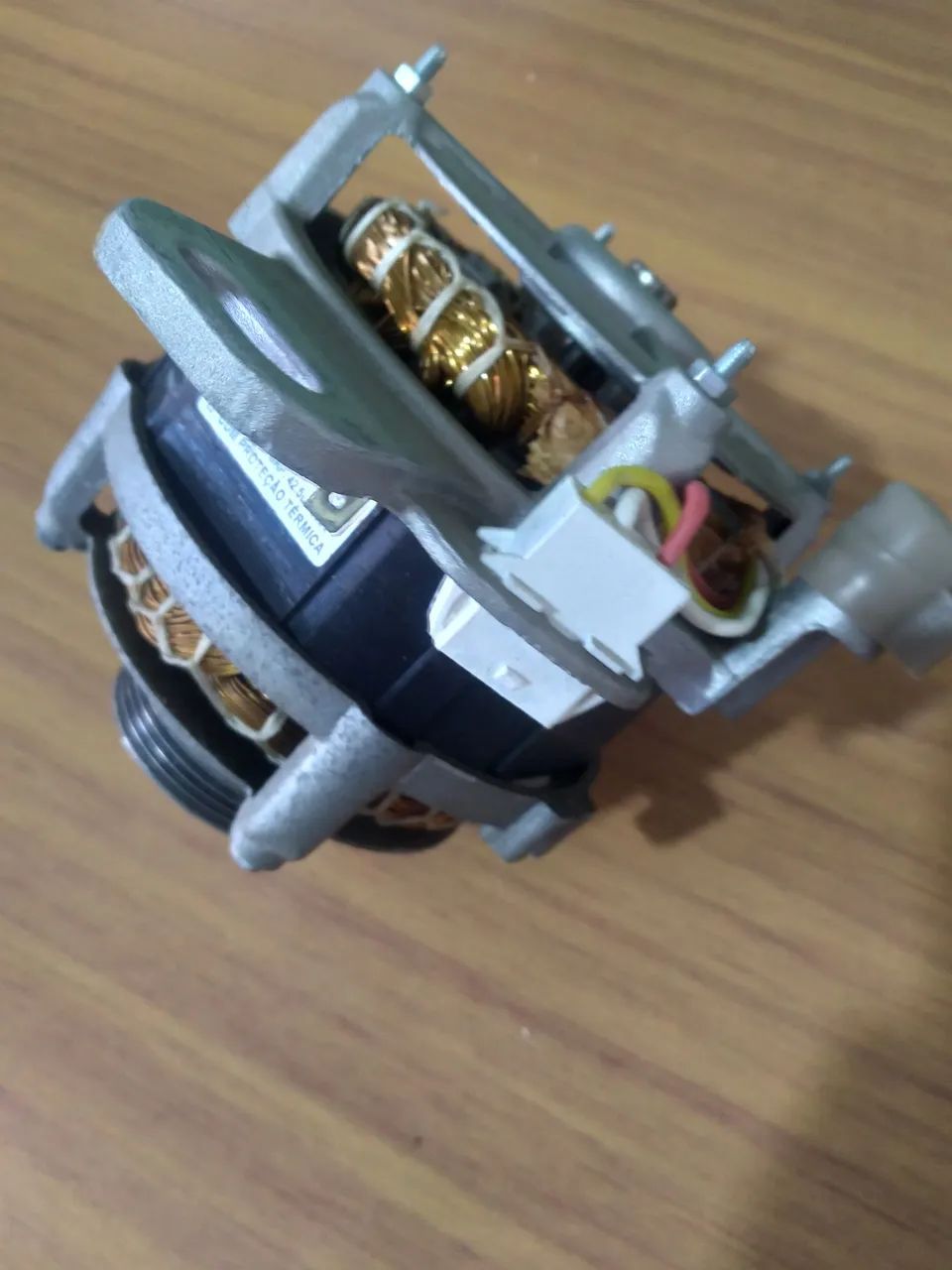 Motor de lavadora eletrolux Weg 1/4 cv  1610rpm  - Foto 3