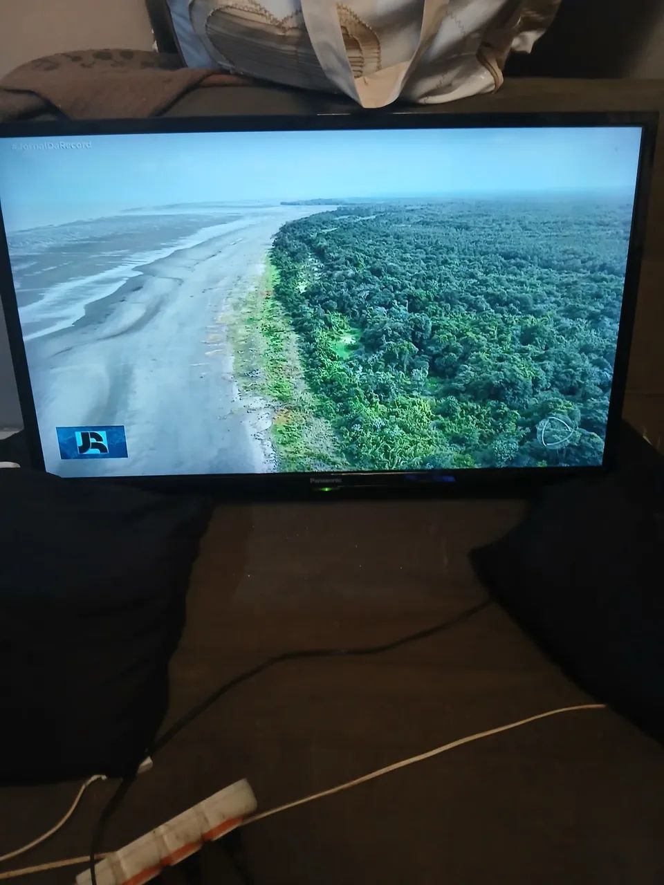 VENDO UMA TV SMART 32 - Foto 2