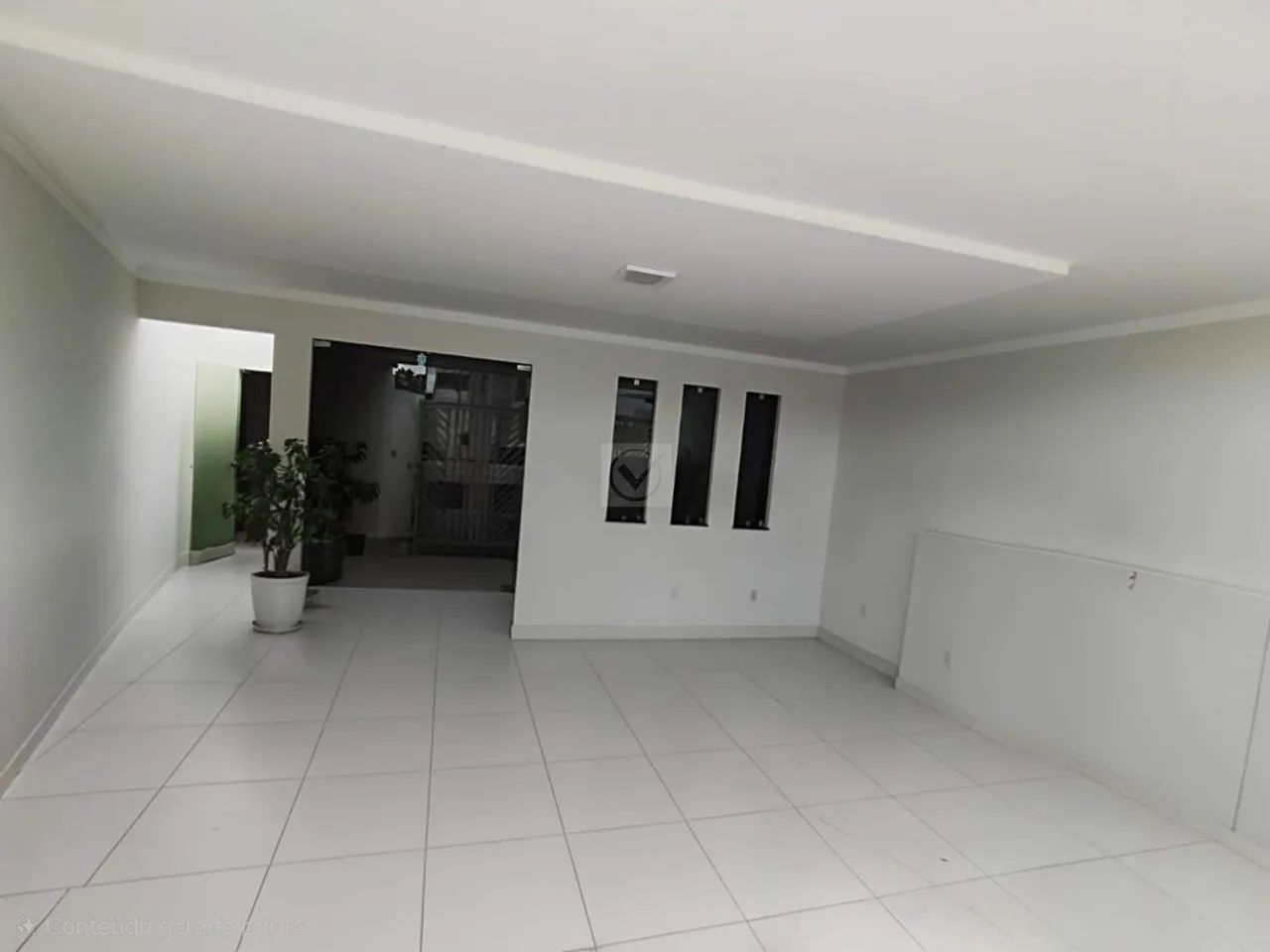 Espaço, Ventilação e Conforto no Marianga! Casa com 3 Salas e Lado da Sombra - Foto 3