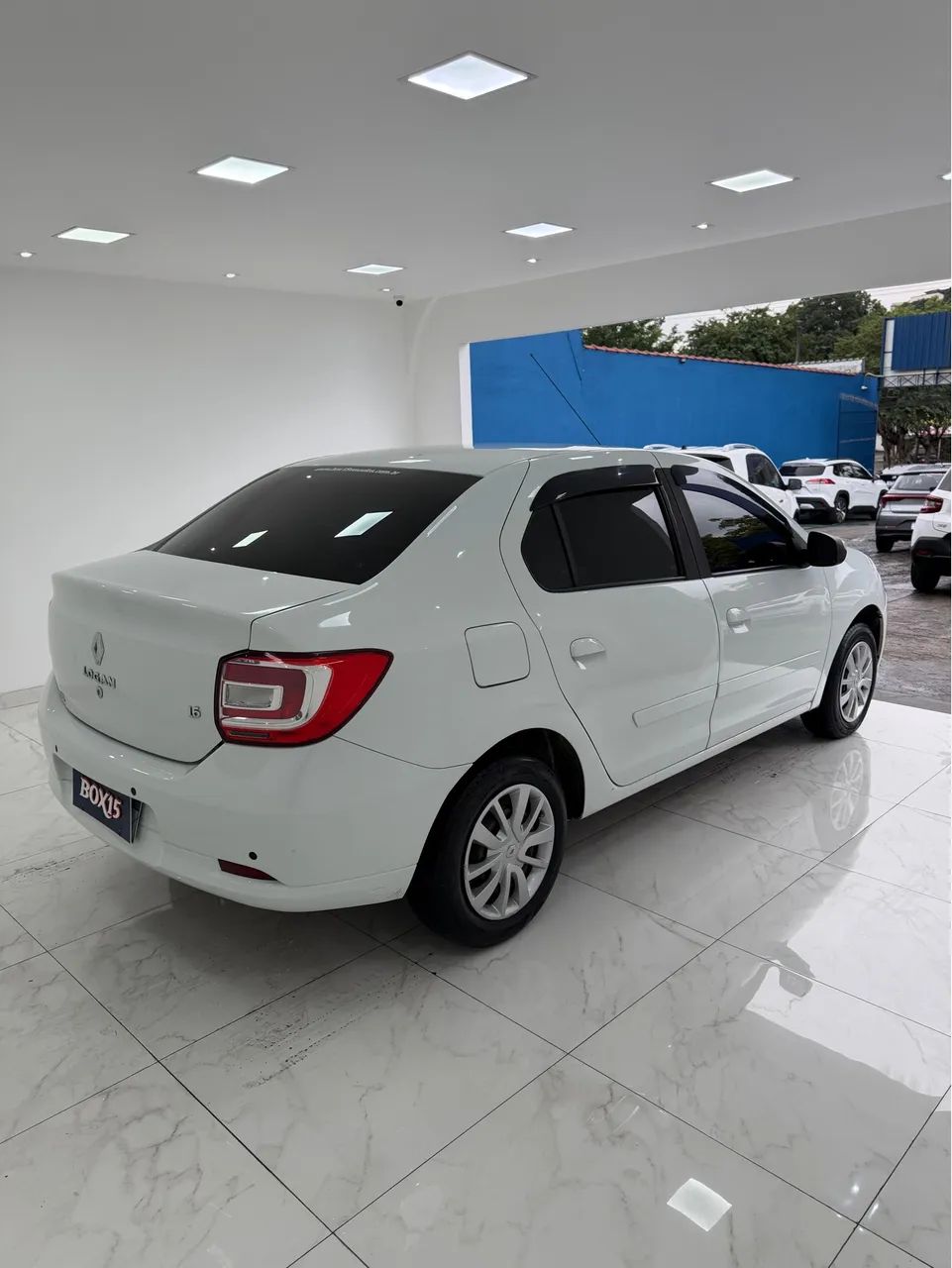 Renault Logan Expression Hi-flex 1.6 8V 4P 2016 - Foto 3
