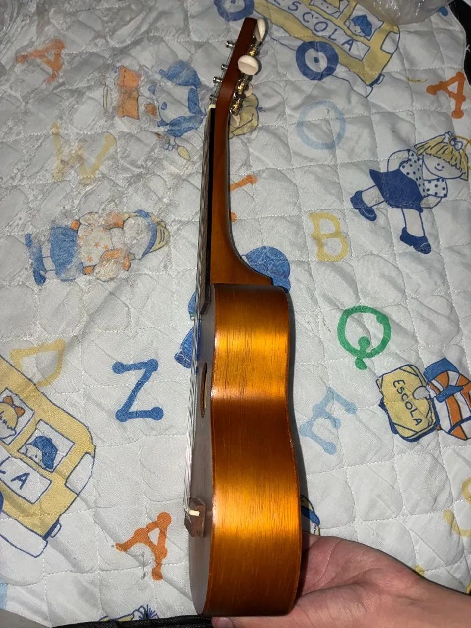 UKULELE MAHALO - Foto 4