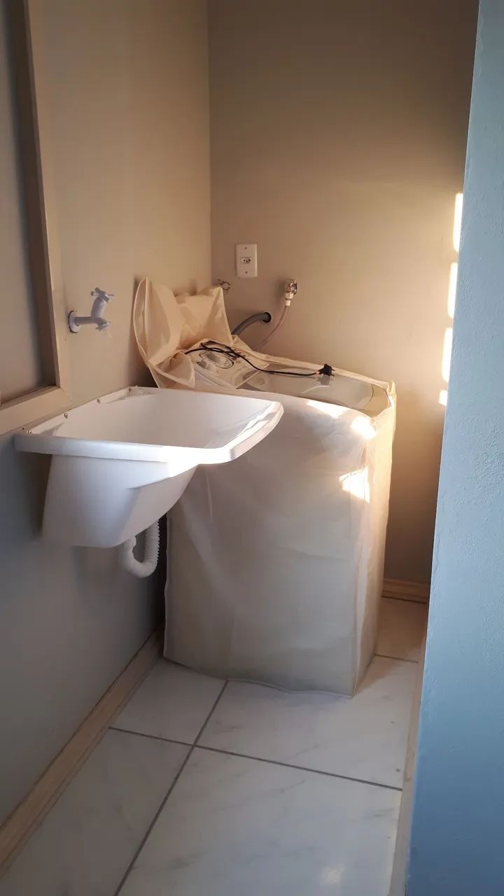 Alugo Kitnet Mobiliada Maquina de lavar, Agua e Luz incluso.<br>  - Foto 5