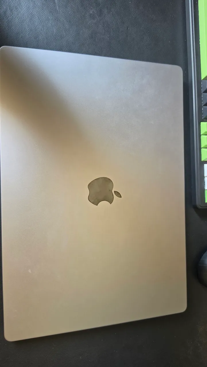 MACBOOK PRO M4 MAX 16'', 64B, 2TB, APPLE CARE 2028, TELA NANO