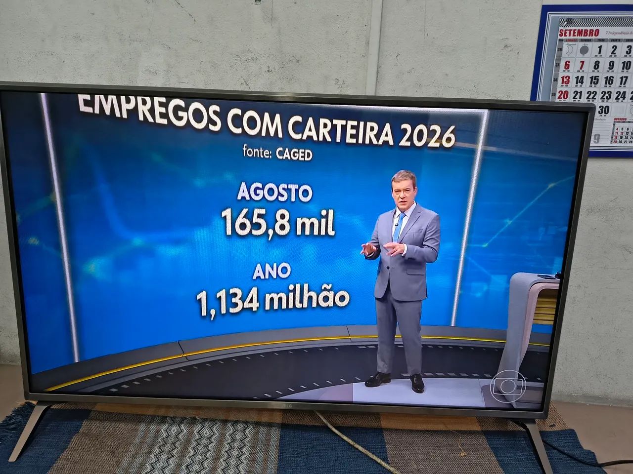 Tv lg 43 polegadas smart, com garantia de 3 meses  - Foto 2