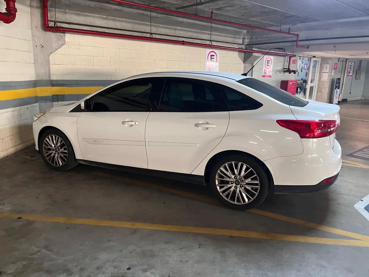 Ford Focus Fastback Se/se Plus 2.0 Flex Aut. 2017 - Foto 2