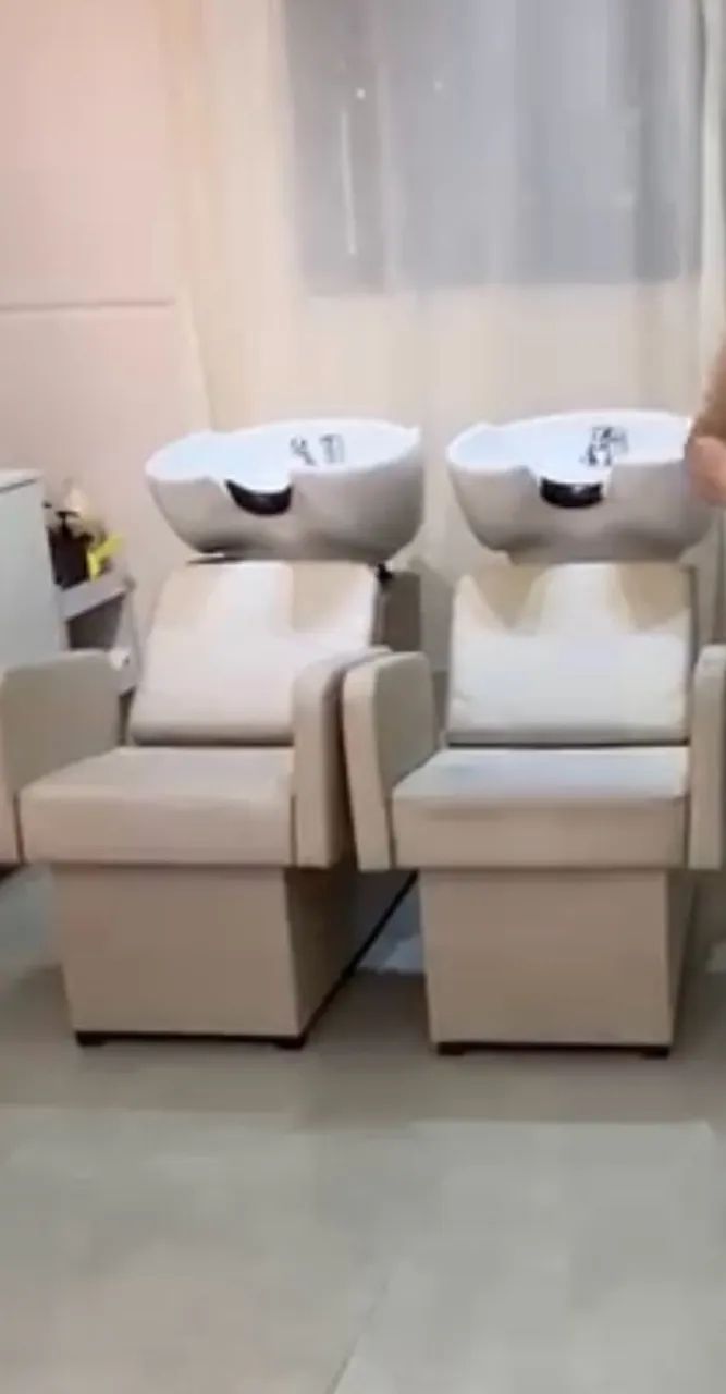 Salão de beleza em ponto excelente com cartela de clientes 