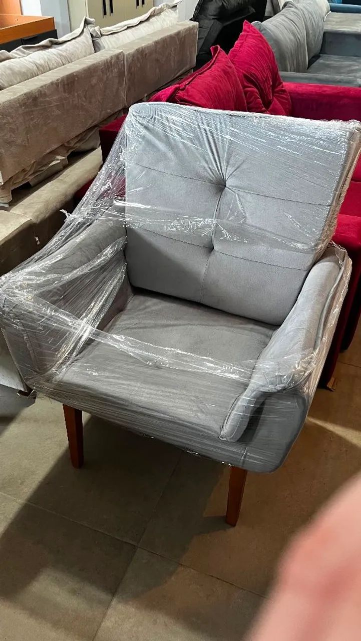 Poltrona pé palito nova na embalagem  - Foto 2