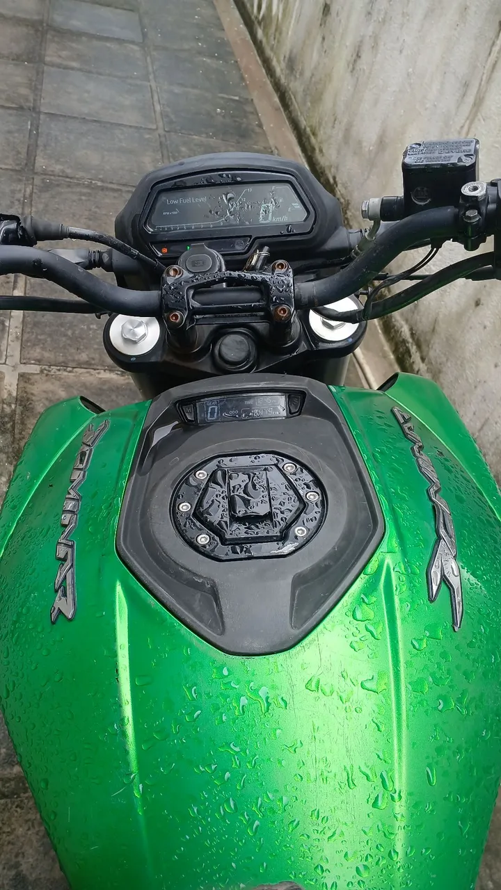 Kawasaki Zx-11 1100cc 1991 - 1493456806 | OLX