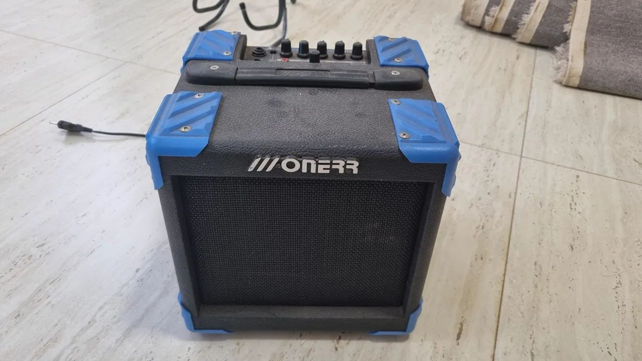 Amplificador de Guitarra ONERR BLOCK FX 20W RMS 127/220V