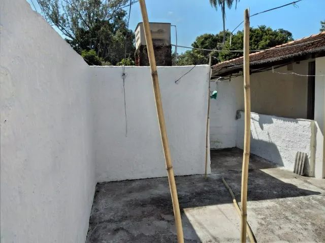 Casa de fundo, 2 quartos, centro pinheiral - Foto 4