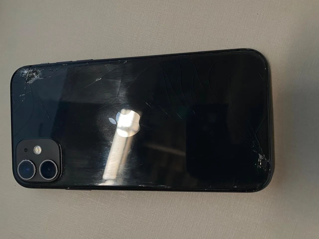 iPhone 11 64gb - Todo Original - Foto 2