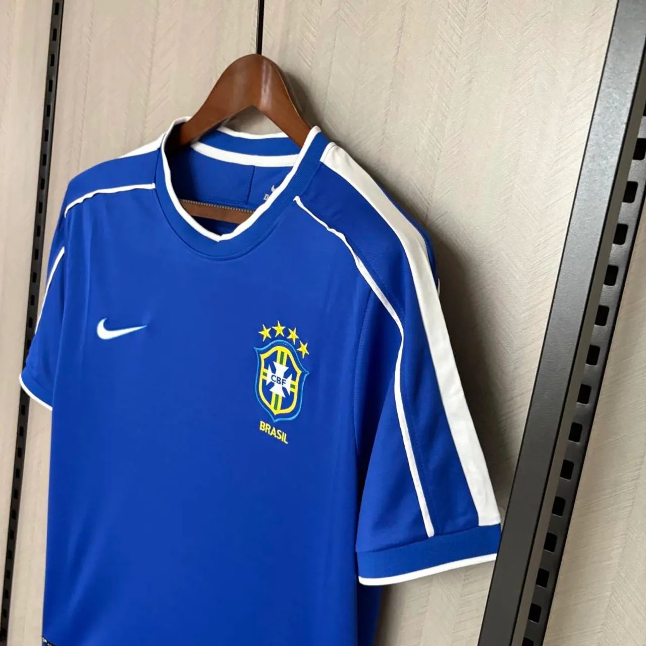 Camiseta Brasil Uniforme II 1998 Retro - Copa do Mundo  - Foto 4