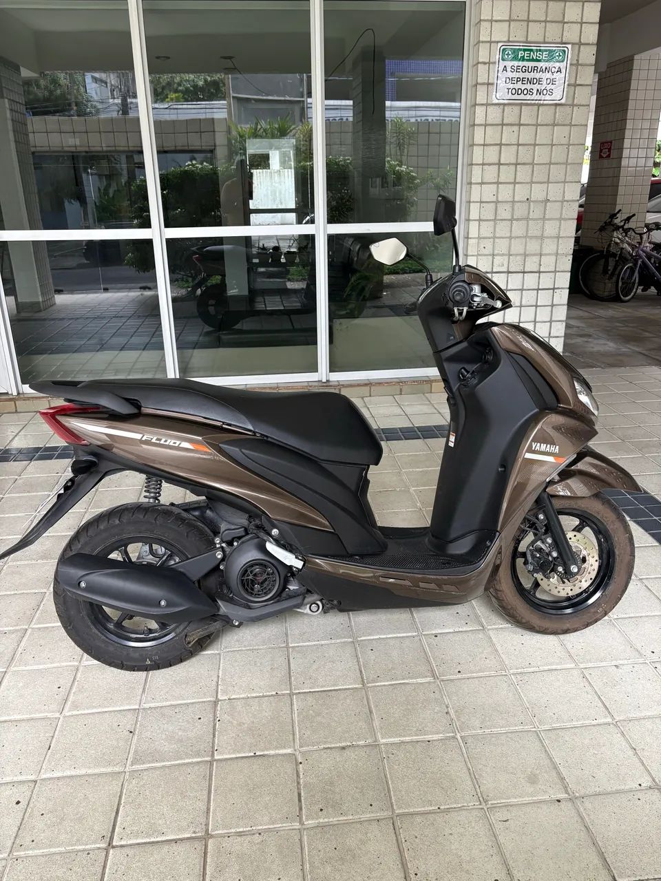 Fluo 125 ABS Yamaha - 719 km - Nova  - Foto 4