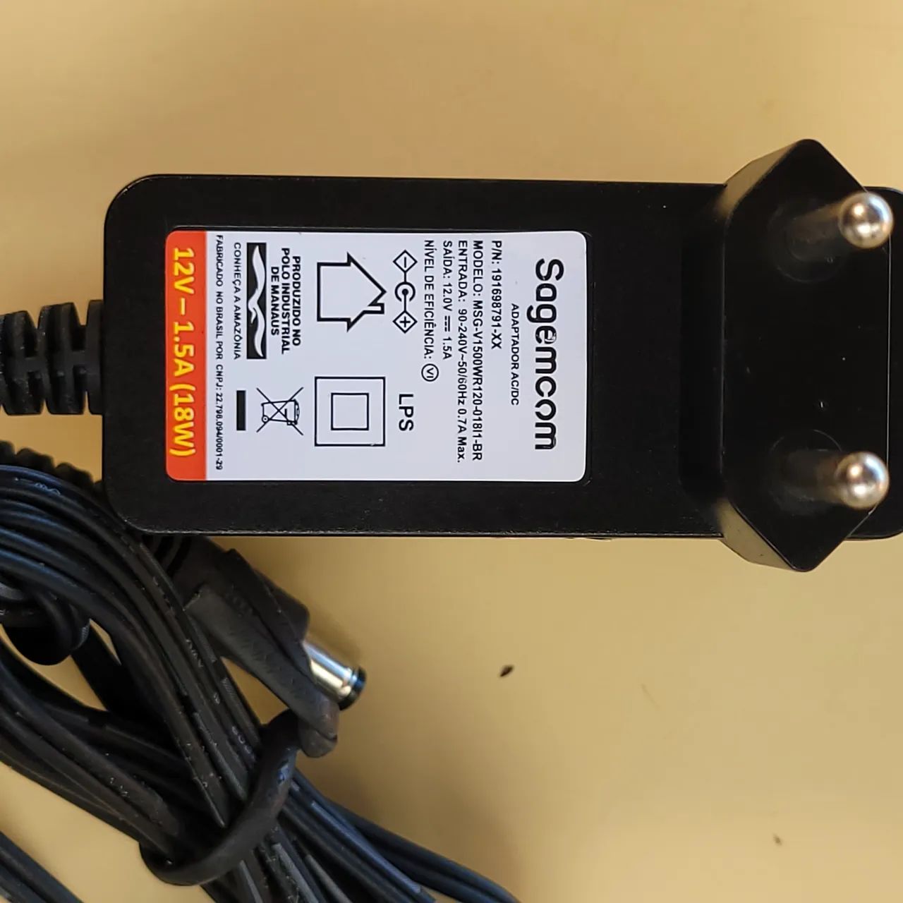 Fonte de alimentação chaveada 12V/1,5A padrão - Foto 2