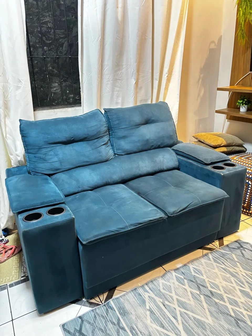 Vendo este sofá no dinheiro ou pix  - Foto 4