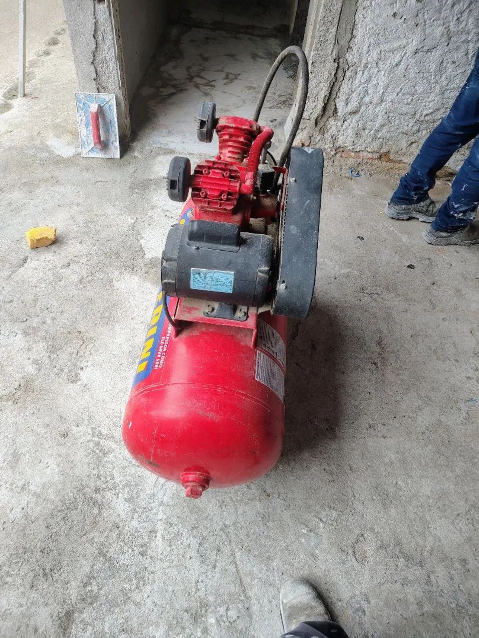 COMPRENSOR DE AR 110 LITROS  - Foto 3