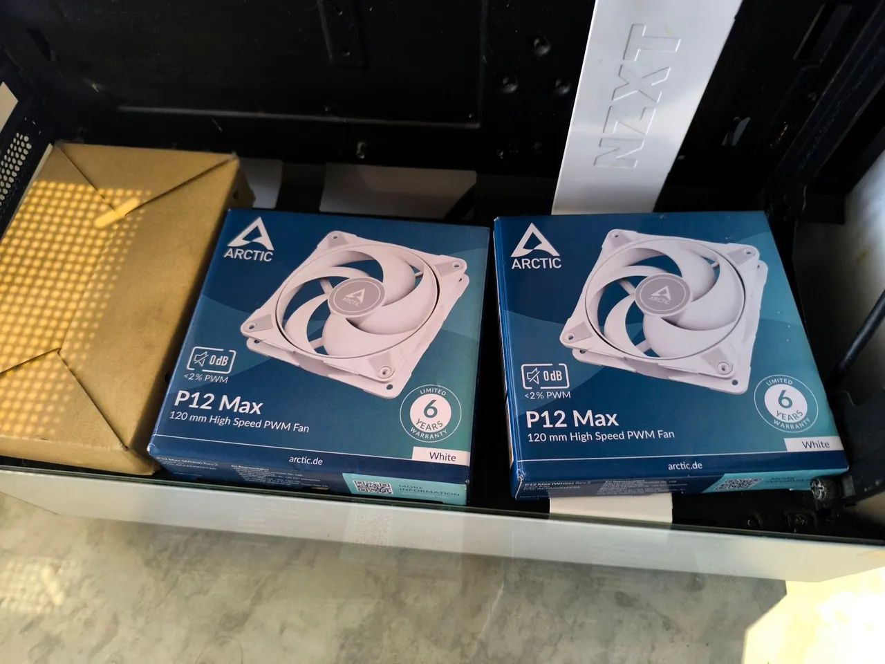 Gabinete Nzxt h510 branco com duas fans novas. - Foto 5
