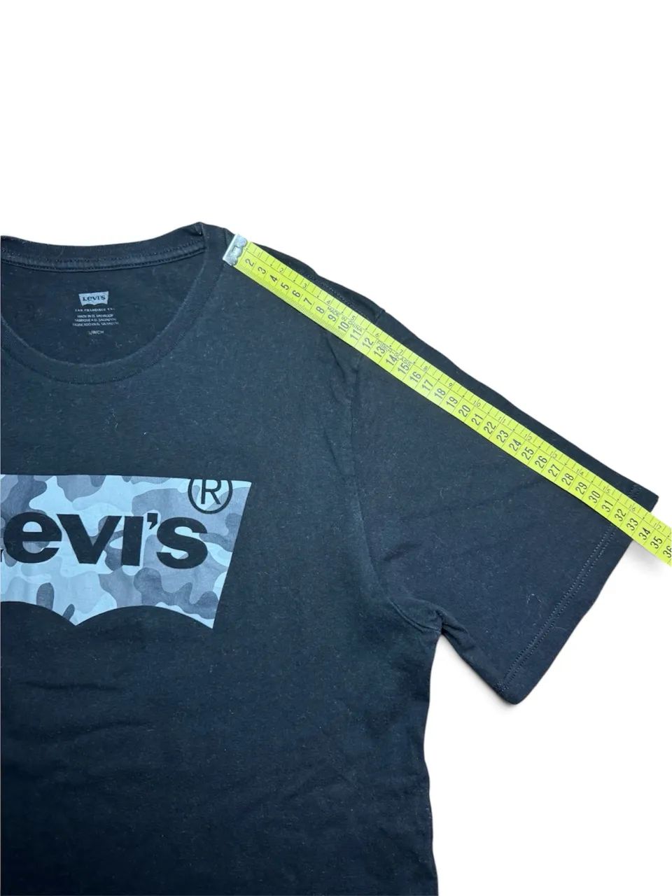 Camiseta Levis Camo Preta - Foto 4