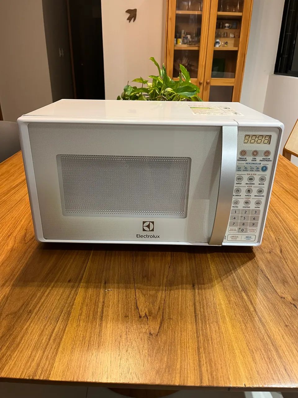 Micro Ondas Electrolux 20 Litros Branco Usado