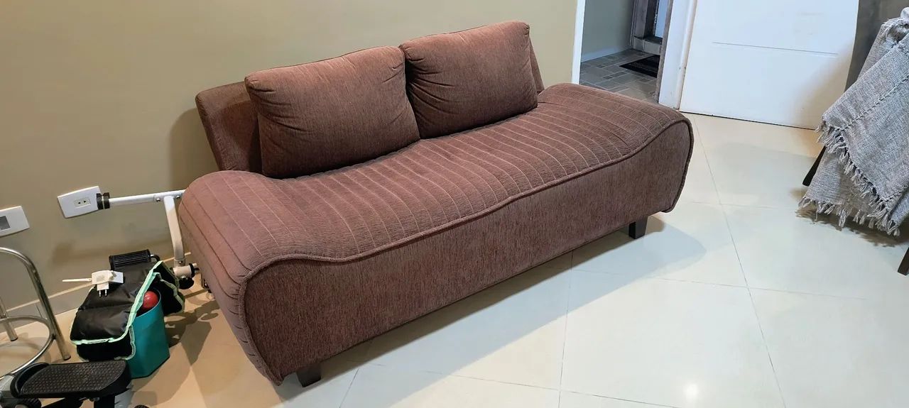Sofá de dois e três lugares em excelente estado - design moderno - Foto 2