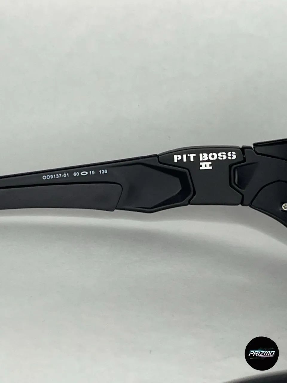 Oakley Pit Boss ll Premium - Acessórios - Parque Estrela Dalva VI